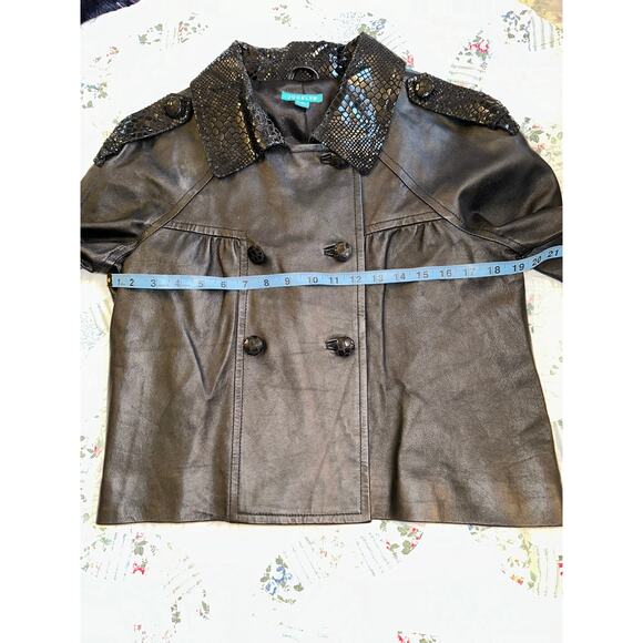 VINTAGE JOCELYN BLACK LEATHER CROP TRENCHCOAT JACKET  4 - Picture 6 of 7